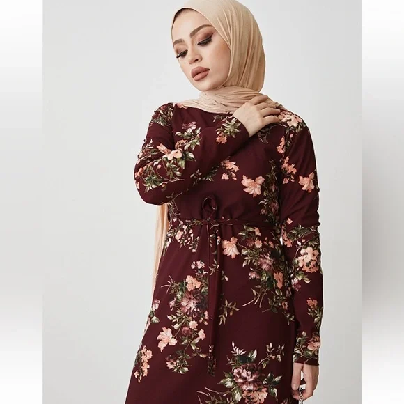 Dress - Picture 6 of 6